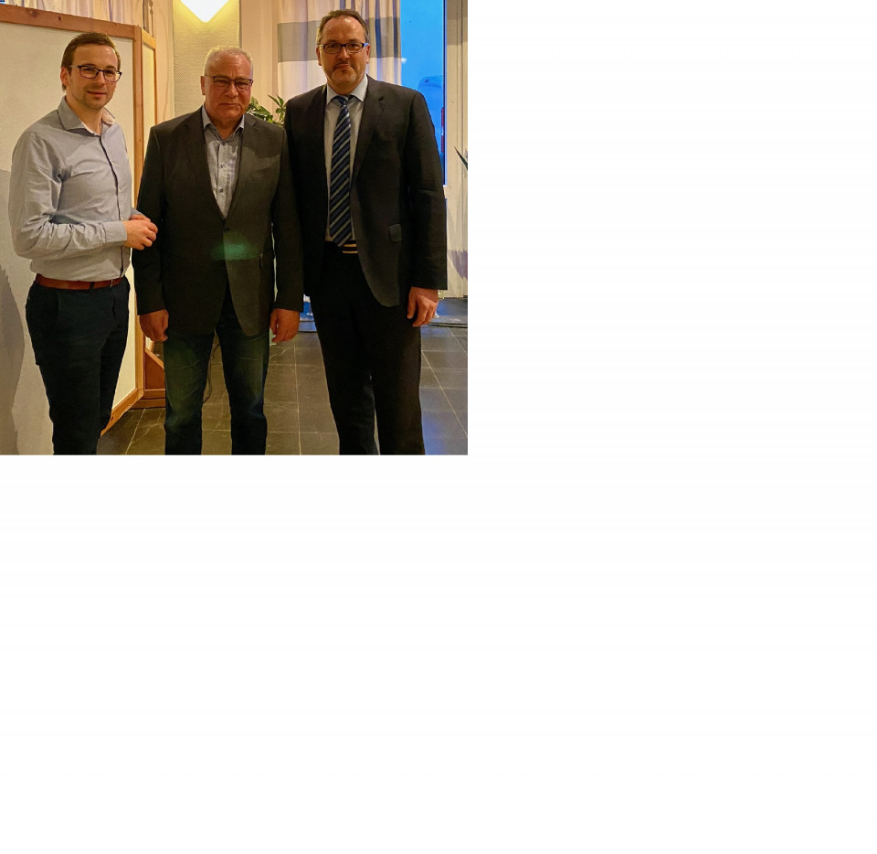 Der Vorsitzende der Senioren Union Meppen, Reinhard Todt, (Mitte) konnte den Bürgermeister der Stadt Meppen, Helmut Knurbein (rechts im Bild), sowie den CDU-Vorsitzenden Arne Fillies (links im Bild) begrüßen. Fotos: privat/SU StV Meppen 