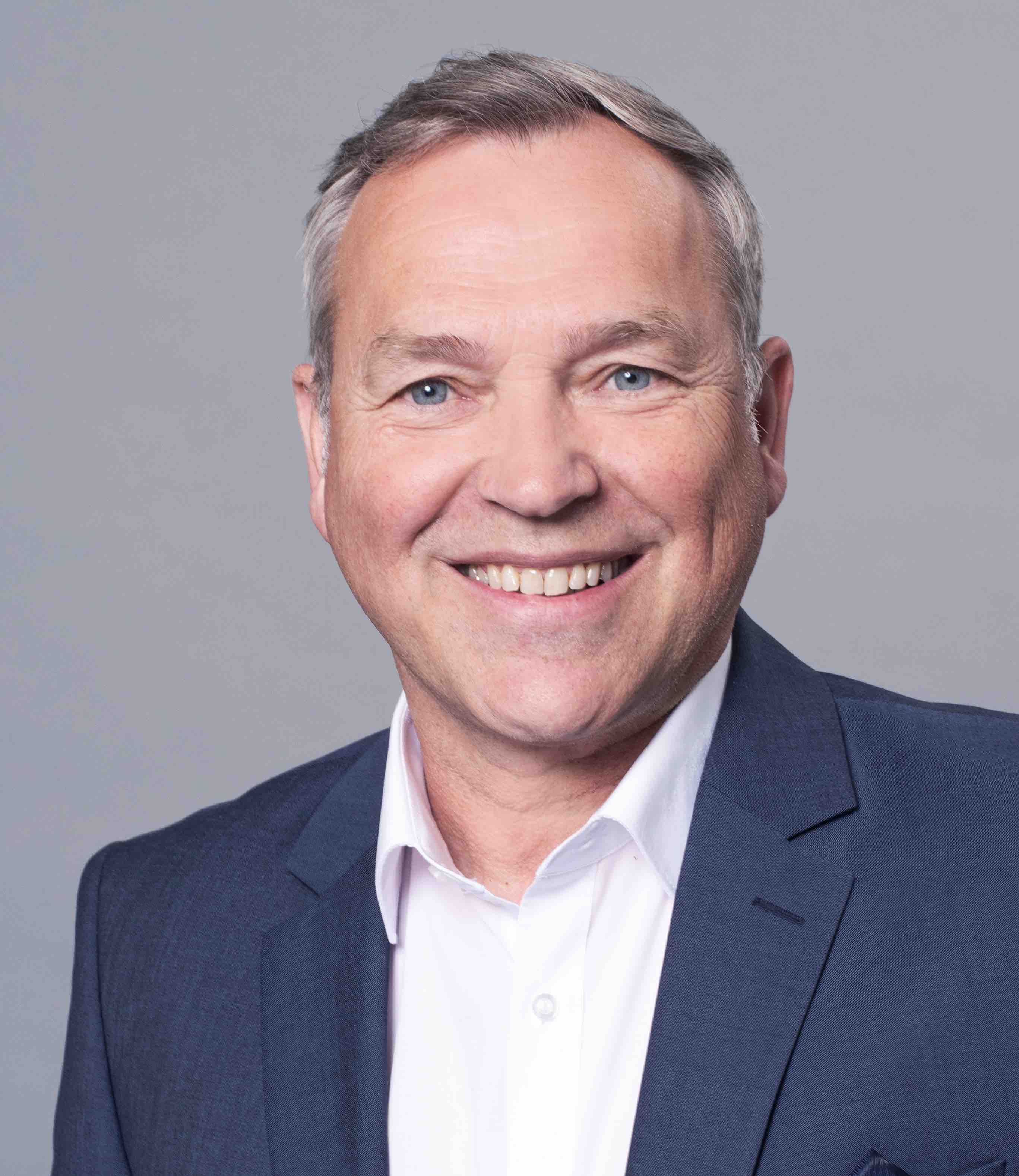  Dieter Rothlbbers