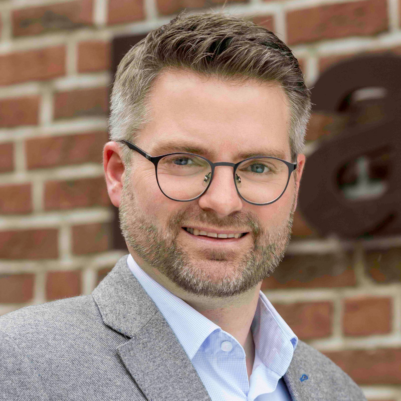  Philipp Lske