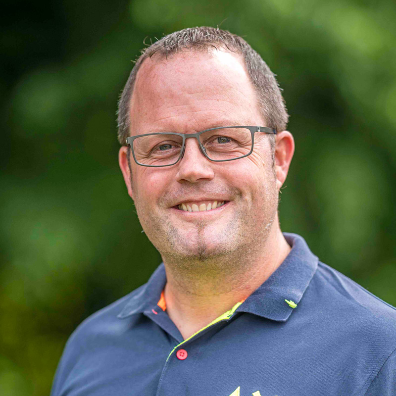  Dennis Strauch
