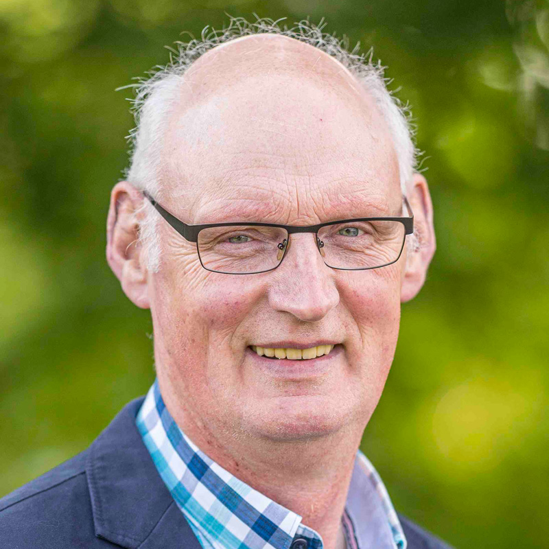  Manfred Jrgens