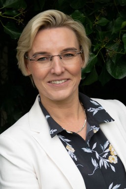  Petra Lbbers